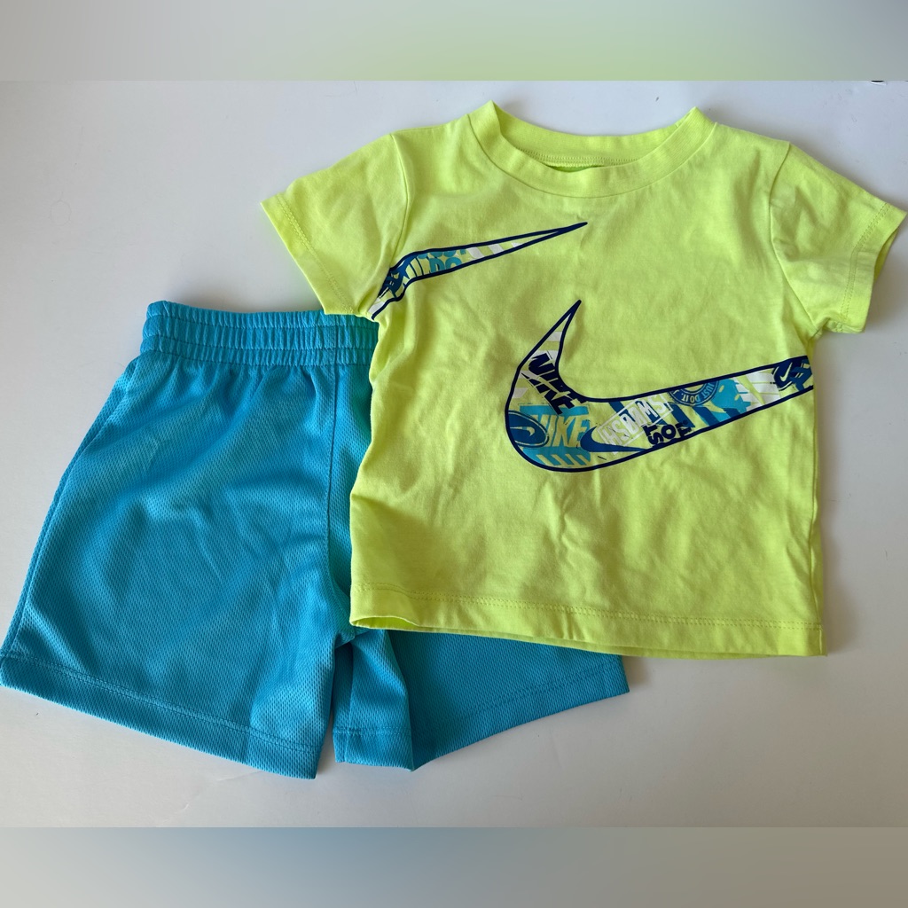 Nike Toddler Boys 2-Piece Set Neon Yellow Tee & Blue Shorts Size 2m